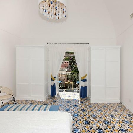 Hotel Punta Re Positano Esterno foto