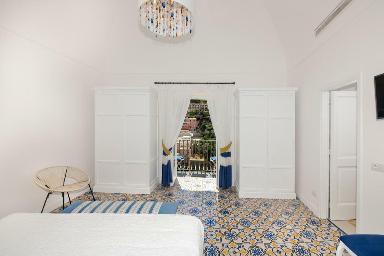 Hotel Punta Re Positano Esterno foto